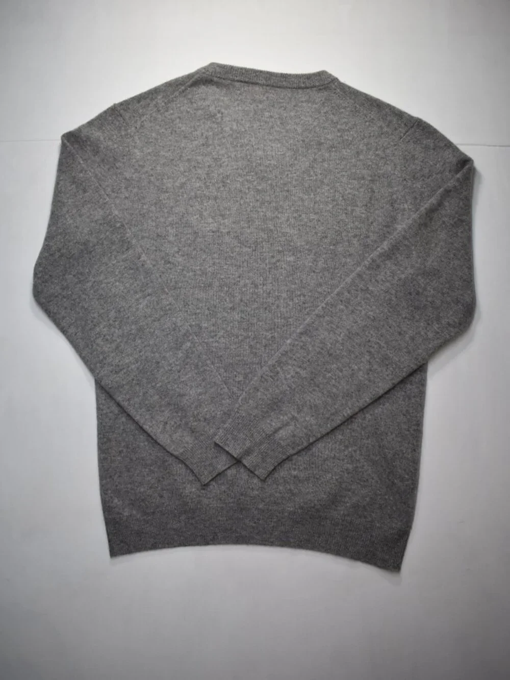 Club Room Long Sleeve V-Neck Gray Cashmere Sweater Men's S Small